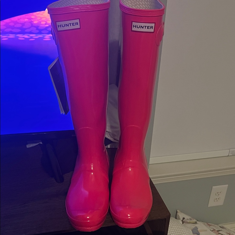 Hunter Fuchsia Tall Boots